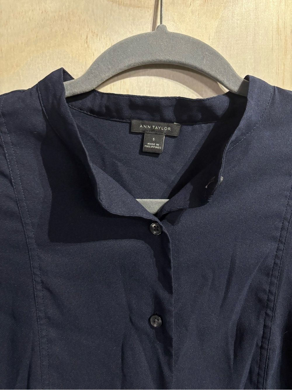 Ann Taylor Navy Blouse Small Button Front Work Top Women - Picture 4 of 9